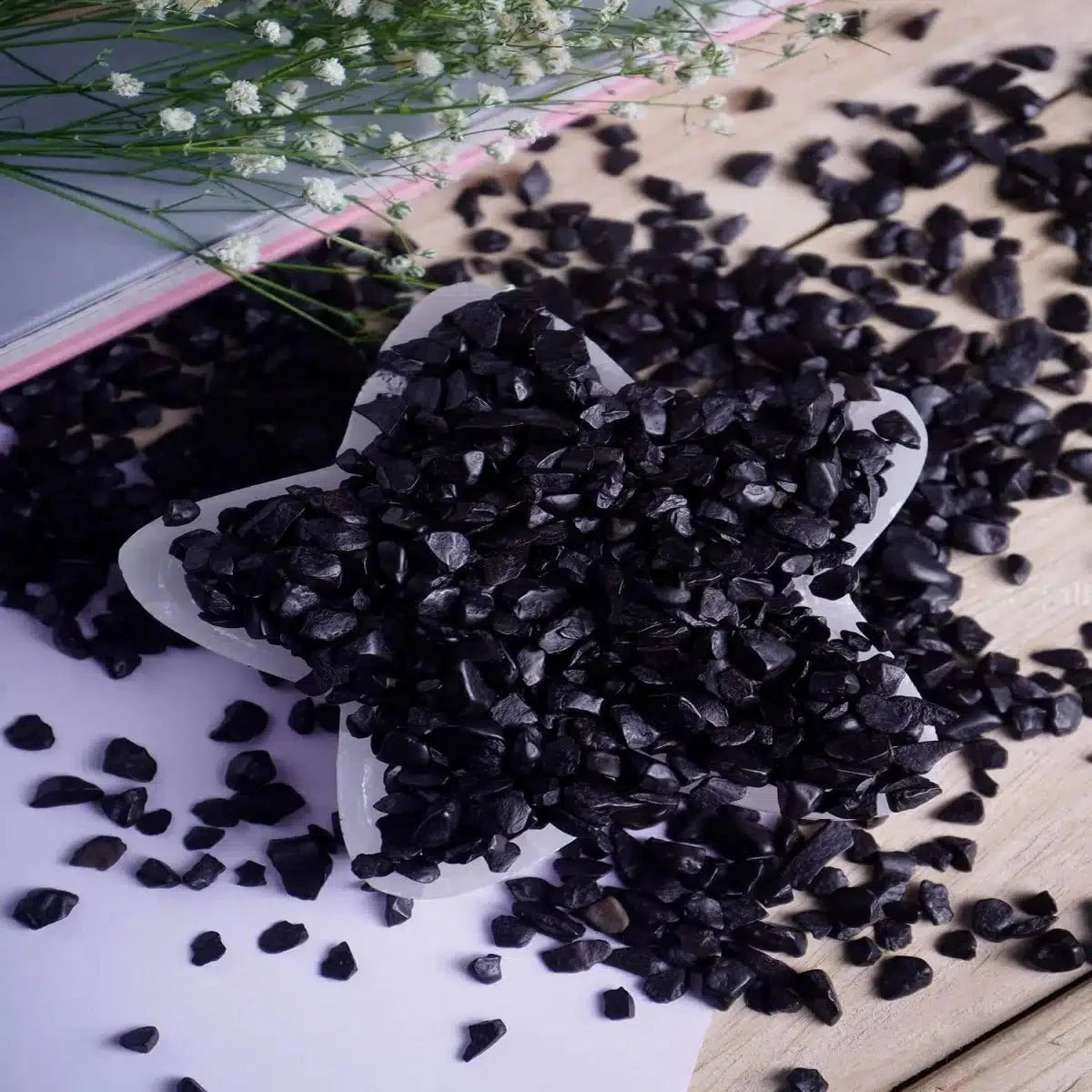 Black Tourmaline Chips Stone - GOOD HABITSS