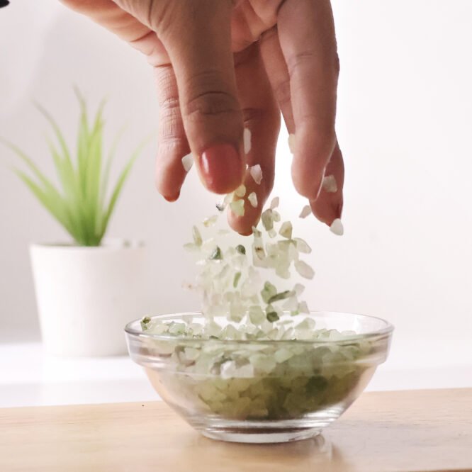 Green Aventurine Chips Stone - GOOD HABITSS